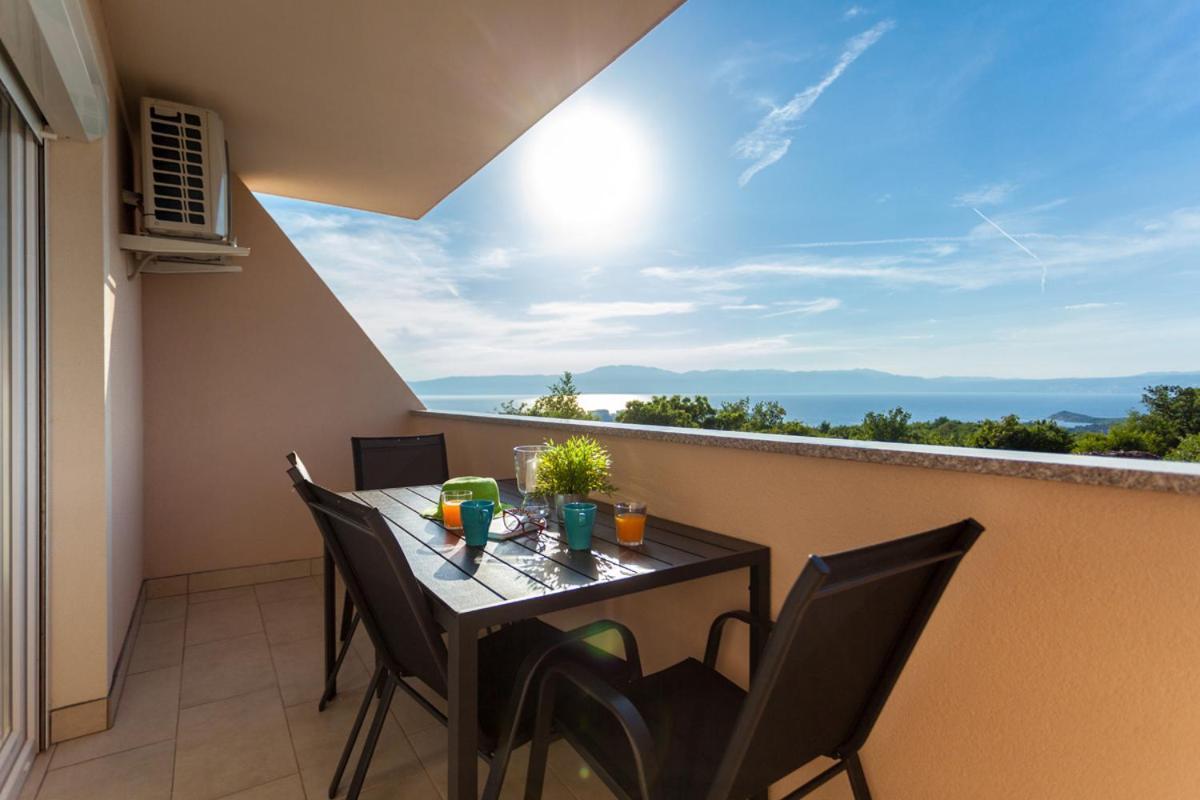 Apartments Didi Omišalj المظهر الخارجي الصورة